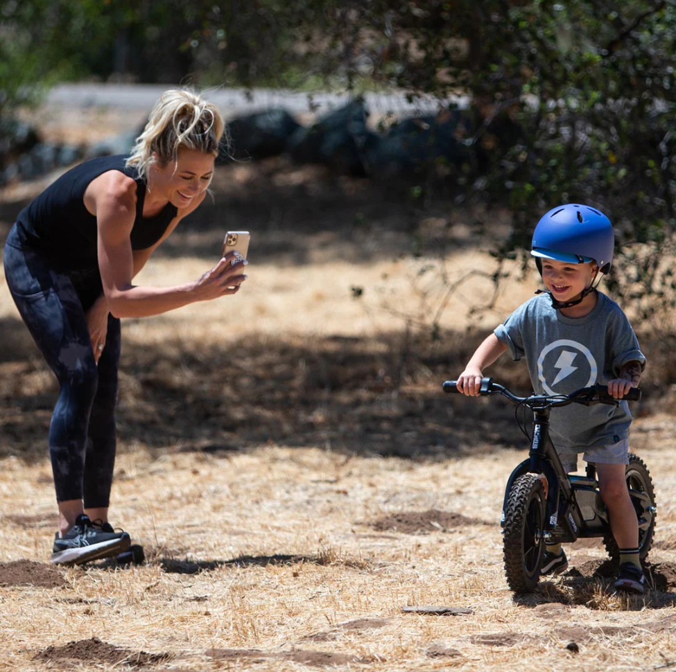 Unleashing the Thrill: Stacyc E-Bikes and the Importance of Early Introduction for Children