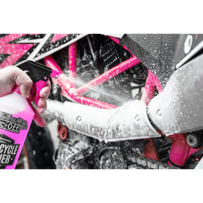 Muc-Off Nano Tech Motorcycle Cleaner - 1L - Lifestyle