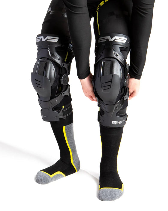 EVS Axis Sport Knee Brace